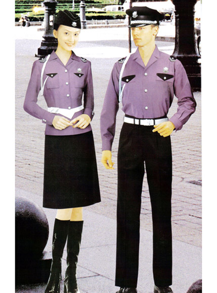 好色网站在线观看保安服製作